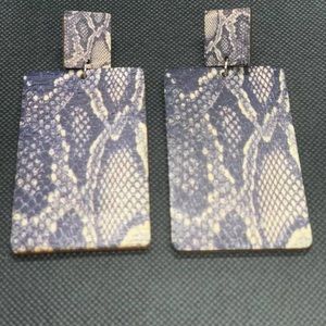 Snakeskin wooden large fashion trendy earrings